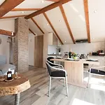 Апартаменты Bella Vista Кастав